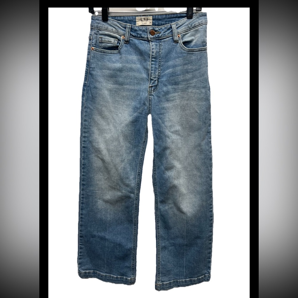 L.T.J Letters to Juliet Straight Leg Crop Jeans Size 27